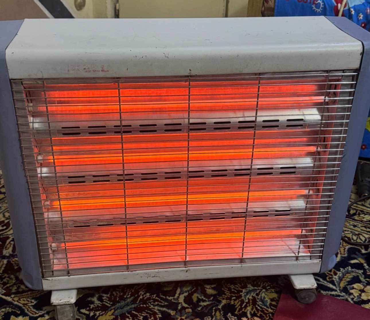 قيم وخذ الفرشات عدد ٢ الغسال ع فحص العنوان بعقوبه التحرير للتواصل ‭٠٧٧٣ ١٩٦ ٤٦٣٠‬ بعقوبة, ديالى
