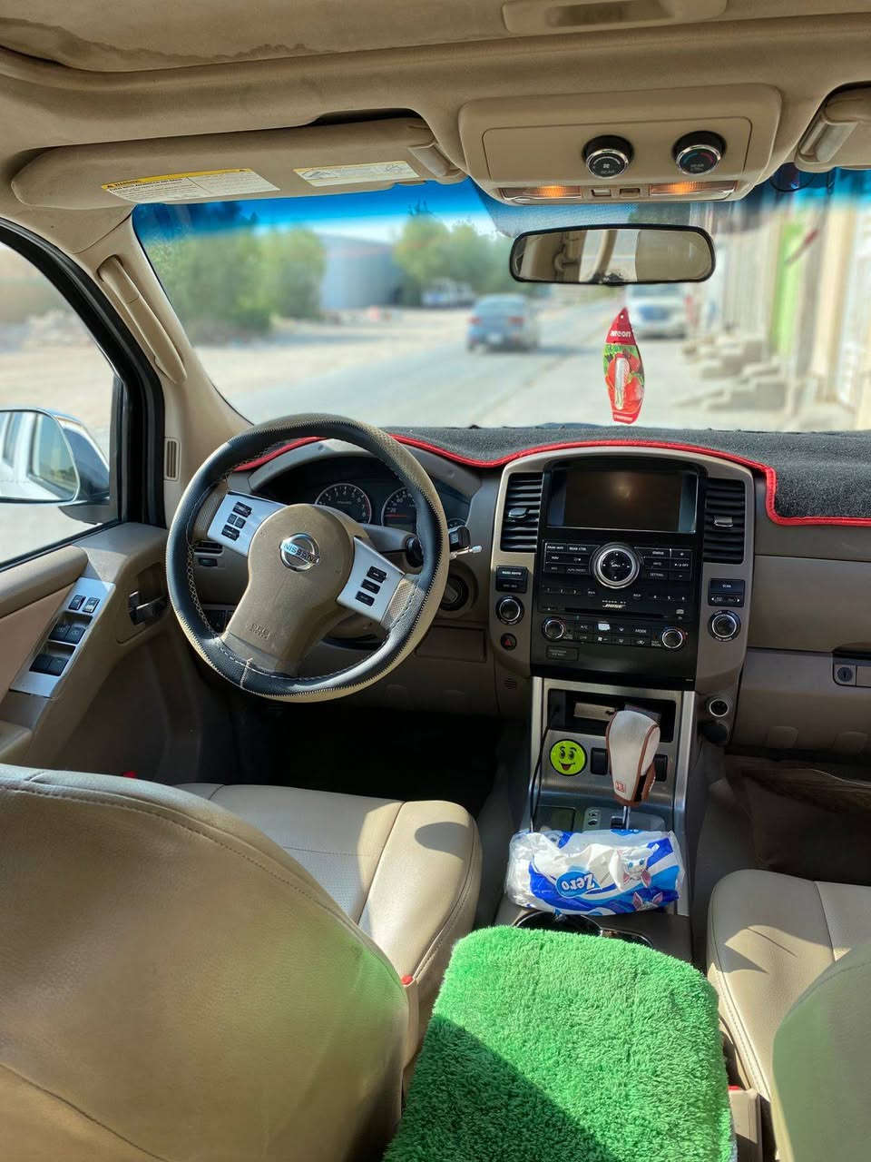 سلام عليكم بافندر مديل 2012 كير ومكينه كفاله بيها اربع قطع صبغ مشروع وطني مواصفات فتحه دفع رباعي تبريد 3 قطع تدفئه همين كلها شغاله  مانع انزلاق دحكمات استيرن كشنات والارضيه جلد حداديه خير من الله  دخم تاير 7 راكب سعر 105 ***********
