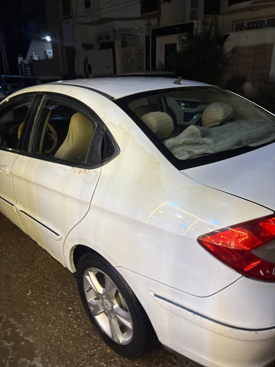 شيري (A3 2013 ) (35)
لون أبيض لؤلؤي 🤍
محرك قوي وصرفية اقتصادية
كير ناعم جداً وسواقة مريحة
داخلية مرتبة ونظيفة استخدام شخصي
رنجات سبور شكلها حلو 🔥
بانوراما 
السعر  (37)
***********
