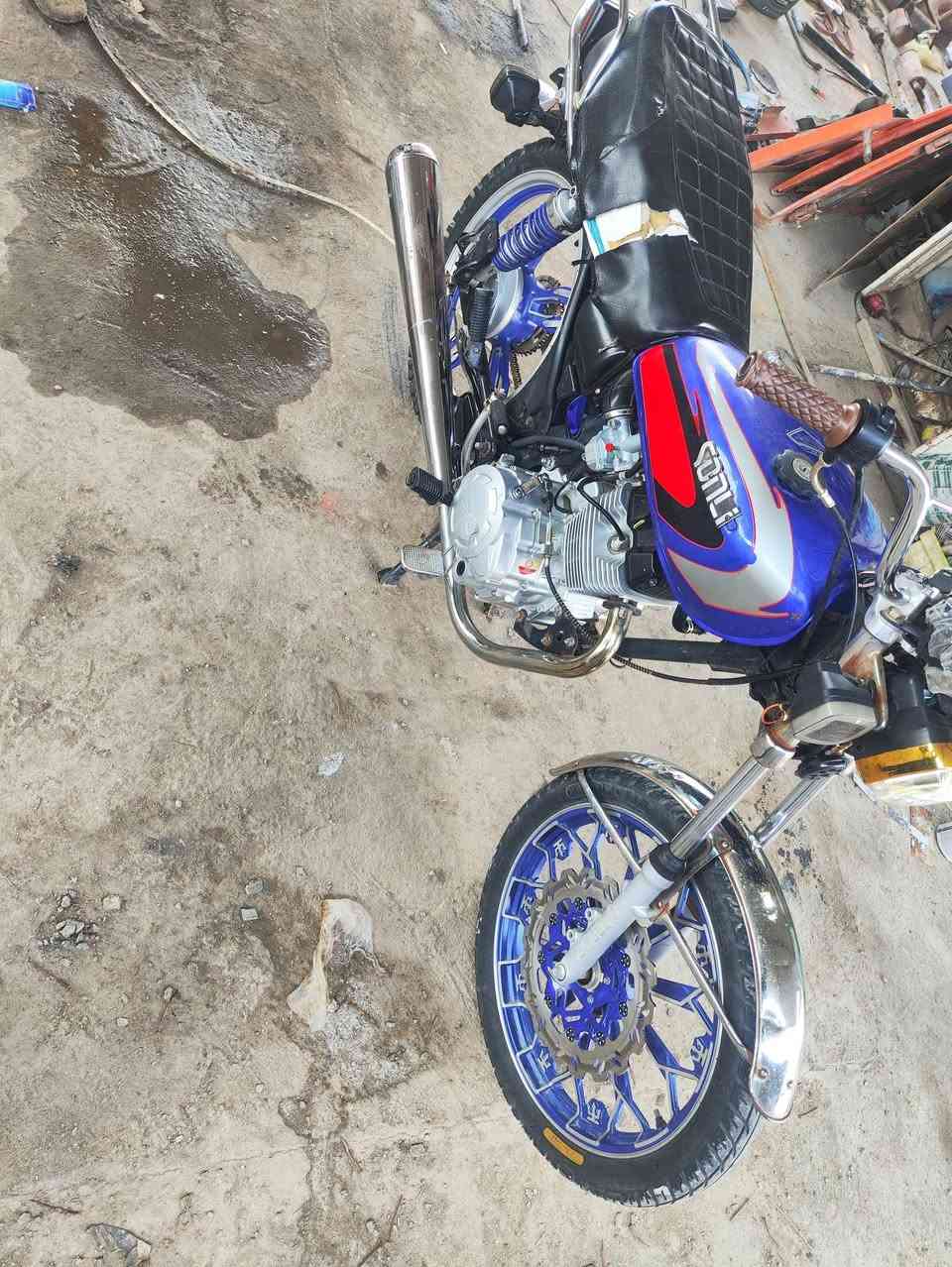 سيفان مديل 24اوراق 
550وبيها مجال مكان النيل ***********
