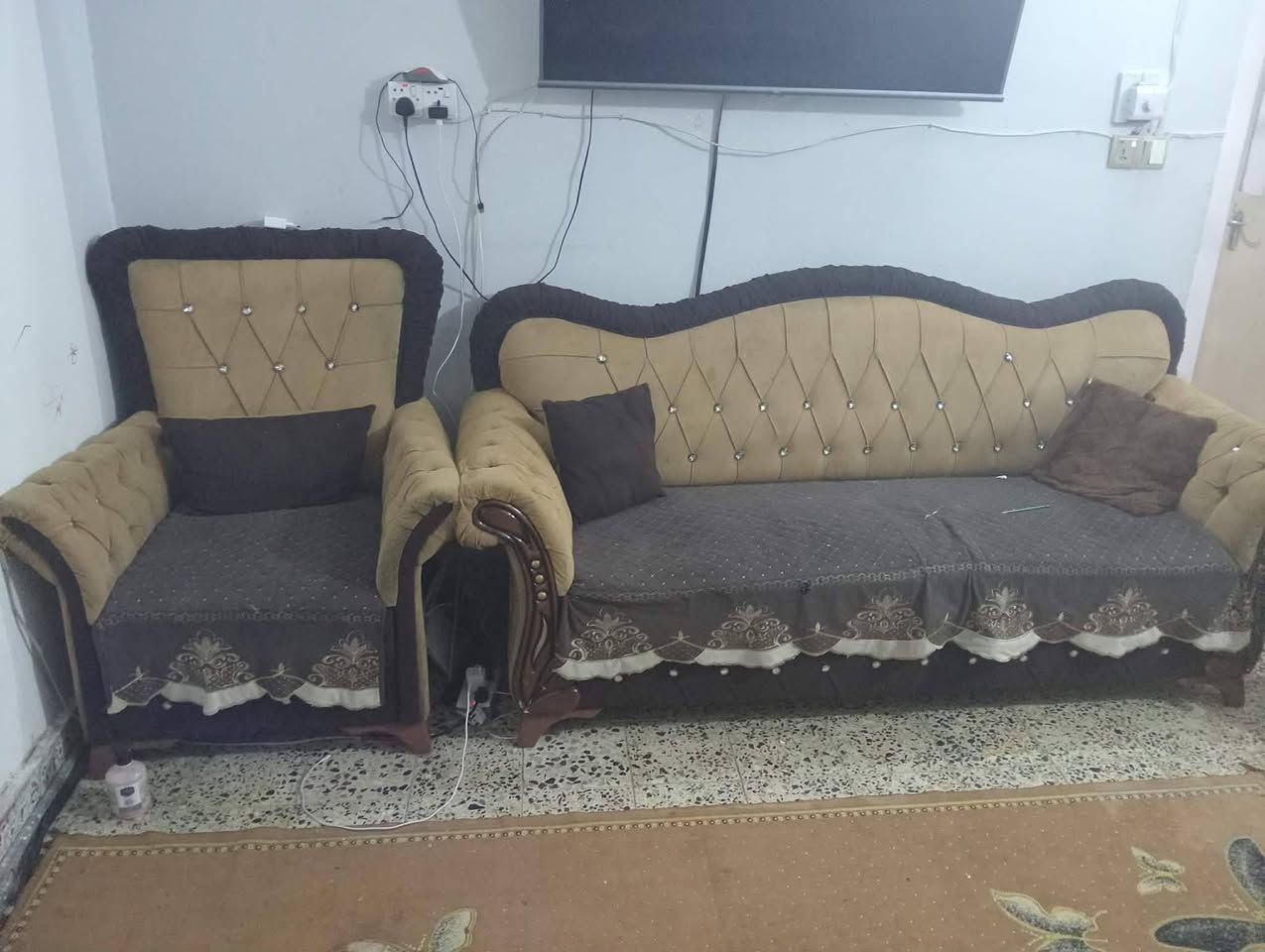 تخم ١٠ مقاعد ب٣٧٥ وبي مجال


**إذا كنت صاحب هذا الإعلان وتريد حذفه لأي سبب، رجاءا أرسل رسالة إلى الدعم الفني**