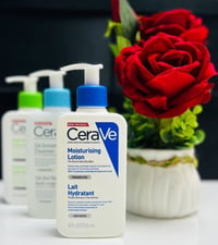 لوشن سيرافي • لوشن مرطب • مرطب للبشرة • سيرافي هاليرونيك اسيد • لوشن ل...