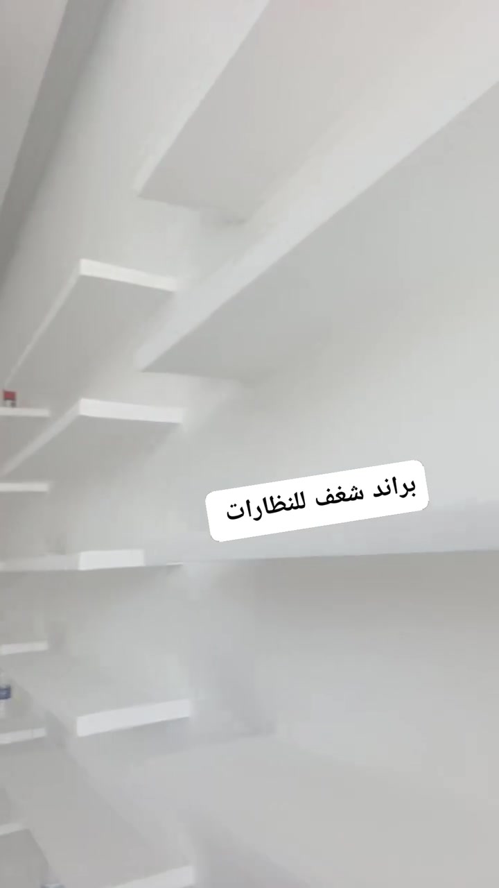 عندك تصميم معقد وتريد تنفذة 
اتصل بينة وراح يصير واقع بأذن الله
***********..
