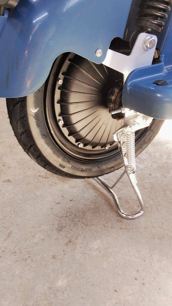 دراجه شحن للبيع الدراجه خير من الله بريك خلفي جديد النقص كشن خلفي الشاحنه جديده  السله شويه تعبانه سعر 275مكاني الزعفرانية شارع مجمع الطاقه ***********
