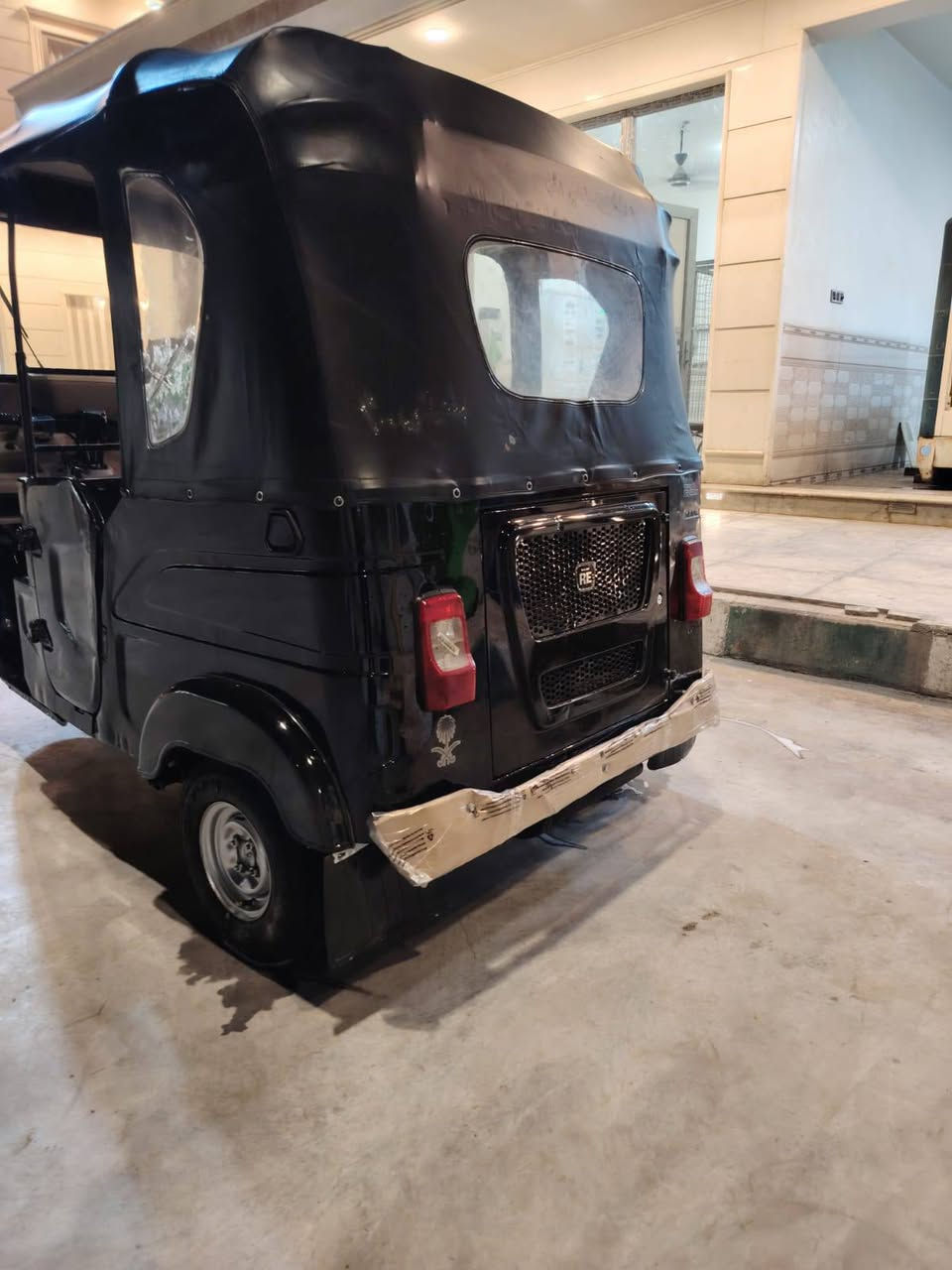 سلام عليكم تكتك موديل 24 تكتك نضيفه وكيل وسام أبو لمجرد تكتك
شراي نتصل ***********.
