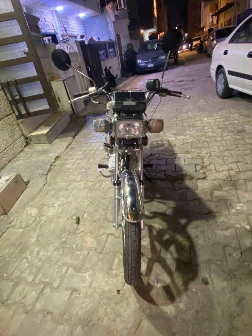 سلام عليكم دراجه ايراني أربعه كير نضافة فول مناقصها أي شي دراجه جديد طالعه من المعرض اوراقها كامله السعر 700للأستفسار***********
