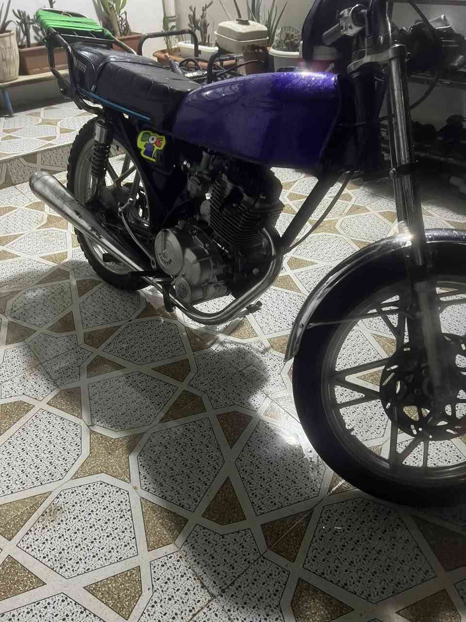 سلام عليكوم دراجه ايرا ني ٥كير موديل محرك ٢٣ محرك ستوته مابي اي نقس ويل نجمه تنكي ويا كوشن كلا جديد سعره ٢٢٥مكاني كركوك شوراو رقم ***********
