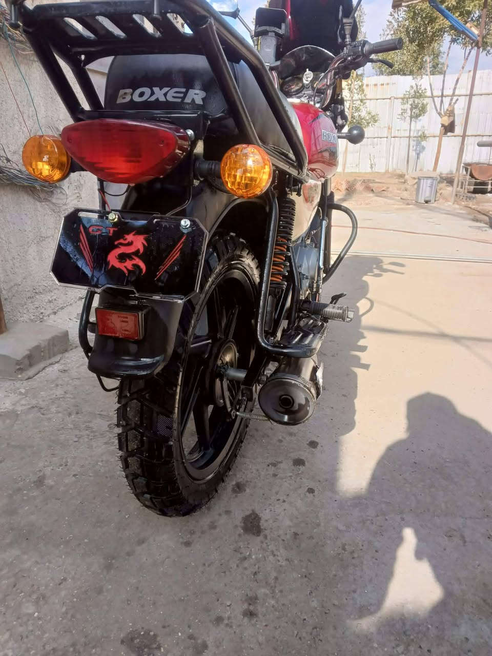 السلام عليكم دراجه بوكسر موديل ٢٣ بدون اوراق مكفوله من السرقه اوجديده سعرهه مليون او100 بغداد ابودشير  ***********
