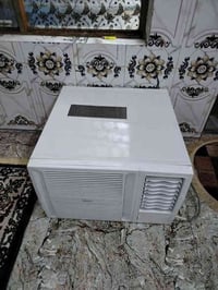 مكيف للبيع نوعية ميديا طنين اخو الجديد بلادي تدفئه تبريد سعرة 250 بغدا...