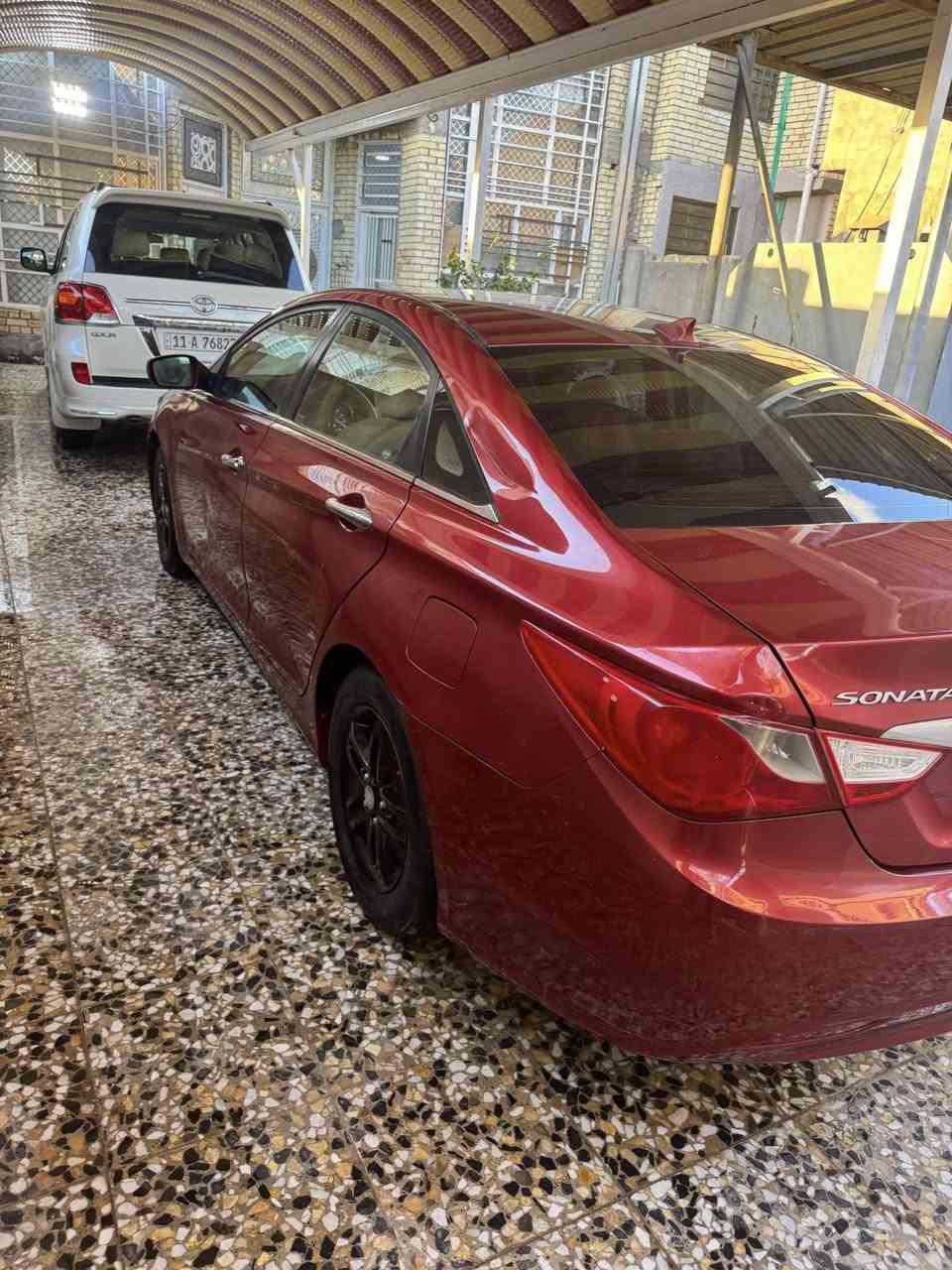 السلام عليكم للبيع سوناتا موديل 12 رقم كربلاء انكليزي جديد سنويه لحد 31 بسامينه السيارة جديده 
حادثهه جاملغ فقط 
والباقي كله كفاله 
السياره ماشيه 150 وشويه 
حيل جديده 
مكينه كير حداديه خير من الله 
مكينه 2400 
مكاني كربلاء الاستفسار اكثر 
***********
