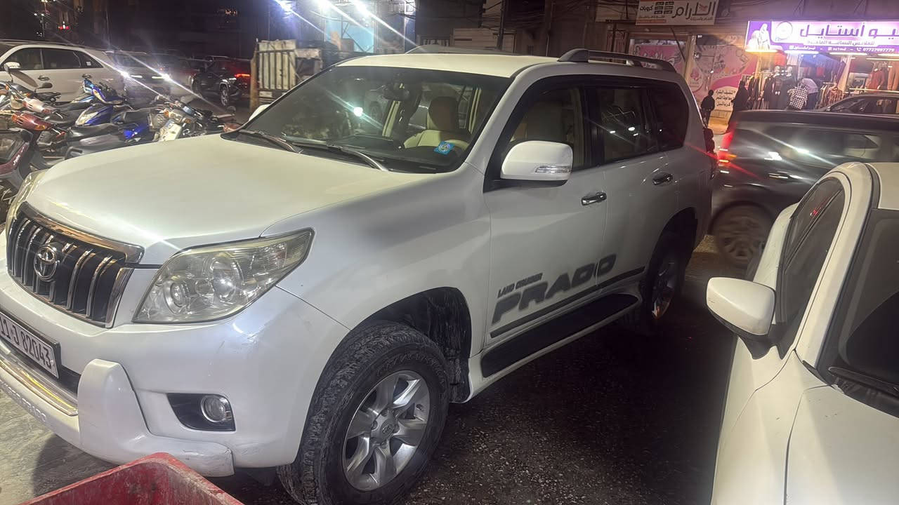 السلام عليكم من رخصت مدير الكروب عندي ابرادو 2011 بسمي 2700/مكينه /4 السياره مابيه صبغ جانت جنده عاديه سويته اسبيرتعليك رقم بغداد بسمي السياره كل نقص مابيه مكانه كربلاء حي النقيب 
اريد امراوس ابتاهو السعر 225/ماشيه 269/اوقابله للزياده/***********
***********
