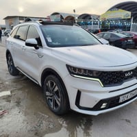 سورنتو بانوراما موديل 23للبيع بيها ع البارد  07882030666