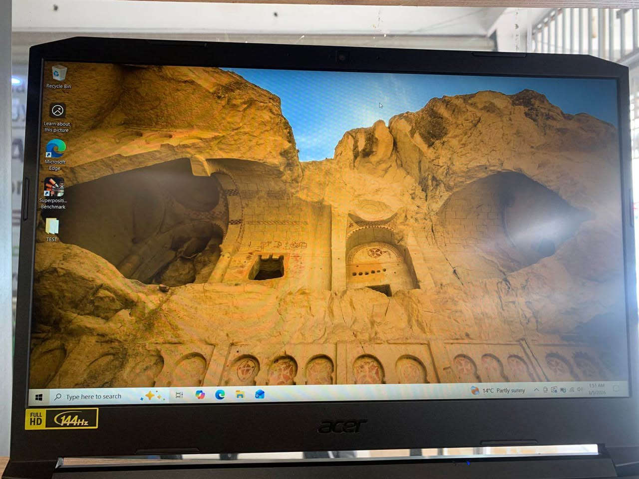 🔥 عرض قوي ومميز لعشاق الألعاب والأداء العالي 🔥  

💻 Model: Acer Nitro 5  

⚙️ المعالج (CPU): Intel Core i7-11800H  
🧠 الرام (RAM): 16GB DDR4  
💾 التخزين (Storage): 512GB SSD NVMe  
🎮 كرت الشاشة (GPU): RTX 3050 خارجي  
🎮 حجم كرت الشاشة: 4GB GDDR6  
⚡ استهلاك كرت الشاشة: تقريباً 80W  

🖥 الشاشة: Full HD – تردد 144Hz (سلاسة عالية بالألعاب)  

✨ المميزات:  
✅ يشغل الألعاب الحديثة بأداء ممتاز  
✅ مناسب للألعاب، التصميم، والمونتاج  
✅ معالج جيل 11 قوي للأعمال الثقيلة  
✅ سرعة عالية بفضل SSD NVMe  

💰 السعر: 607$ فقط  

🚚 متوفر توصيل لجميع المناطق  
📩 للحجز أو الاستفسار راسلنا خاص أربيل, العراق


**إذا كنت صاحب هذا الإعلان وتريد حذفه لأي سبب، رجاءا أرسل رسالة إلى الدعم الفني**