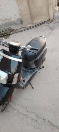 شباب دراجه بوليس كلشي شغال يرادله ترتيب 650 وبيه مجال 07702346274