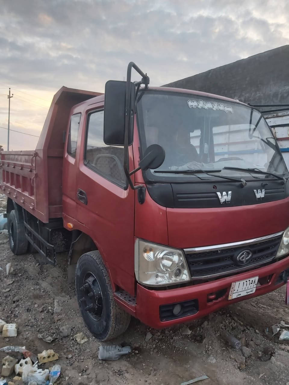 سلام عليكم للبيع او مراوس
كنتر قلاب موديل 13 رقم قادسيه تحويل ثاني يوم السياره بريك هوا مكينه كير اكسن خير من الله
مكان السياره بابل جبله 
***********السياره بل سنويه 4 طن جاي اشيل بيها 10 طن   تاير 17 ونص
