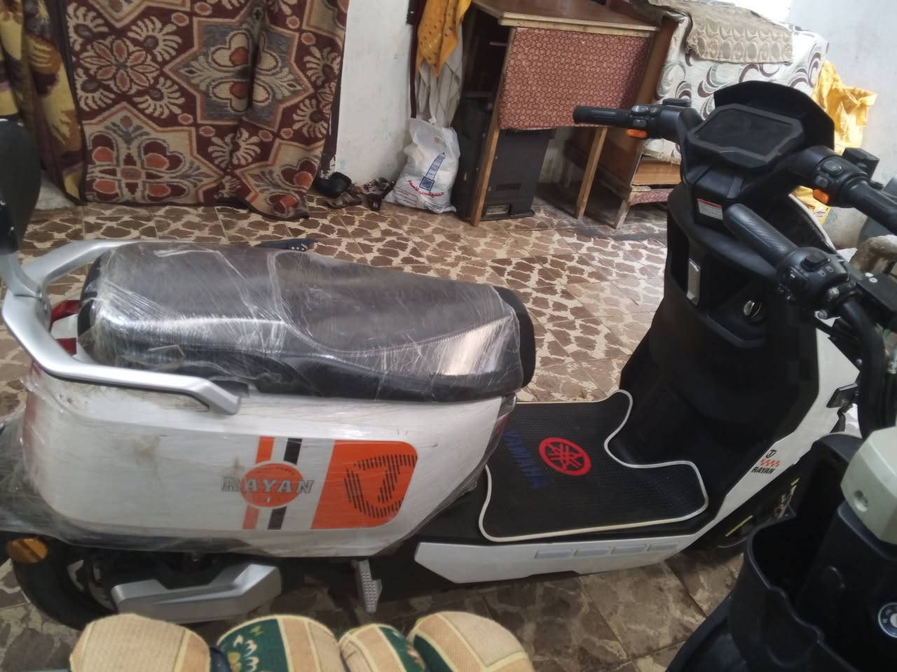 السلام وعليكم
ماطور شحن للبيع جديد
عنوان .الدركزليه مقابل سوق النبي 
رقم ***********
السعر . 900
