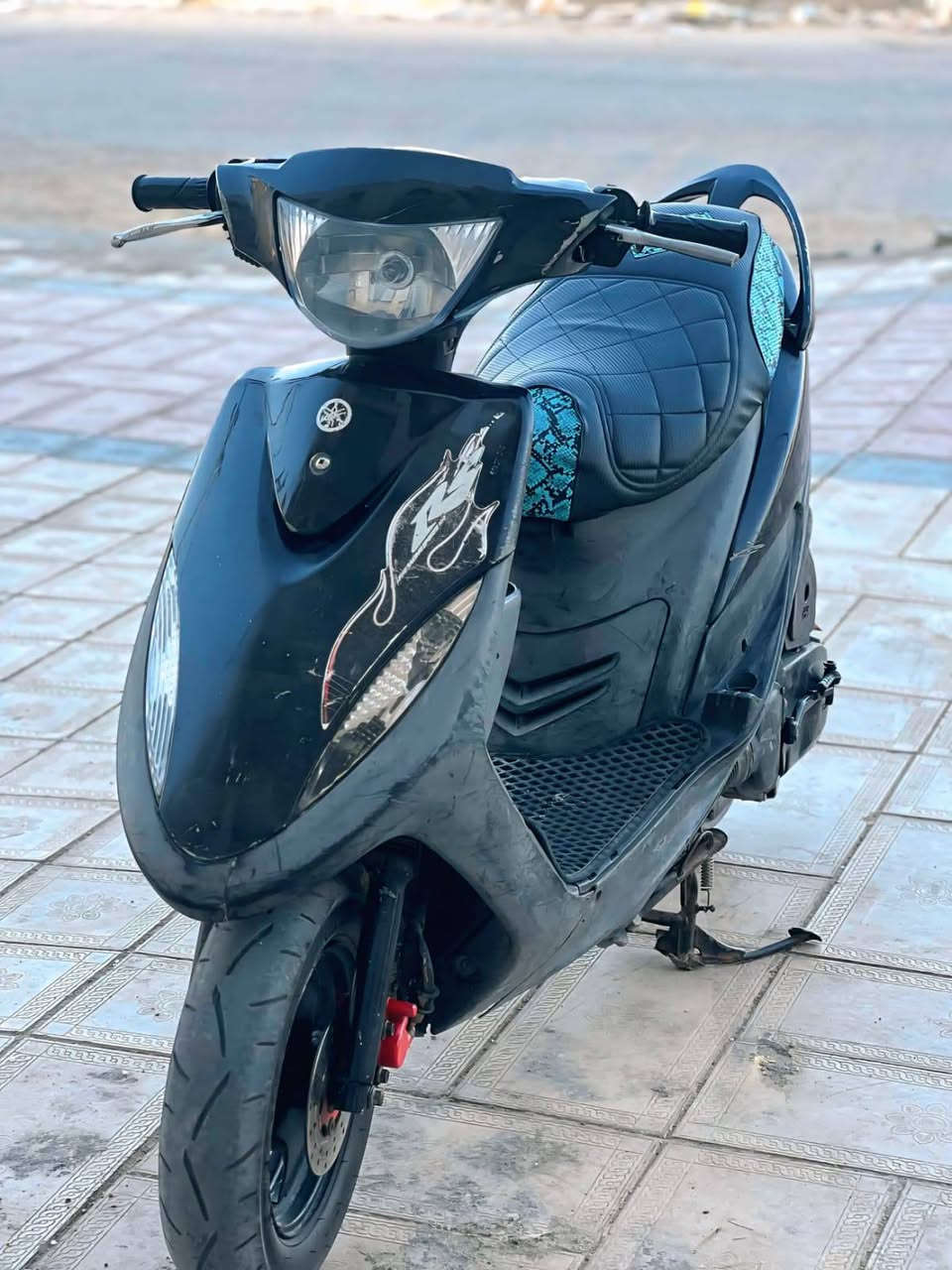دراجه ماكس عدله مامفتوحه عوزهأ بس كلجات دراجه مامفتوحه ونضيفه شوفت عينك تجي وتفحص سعرها 600 بيهأ مجال قليل ***********
