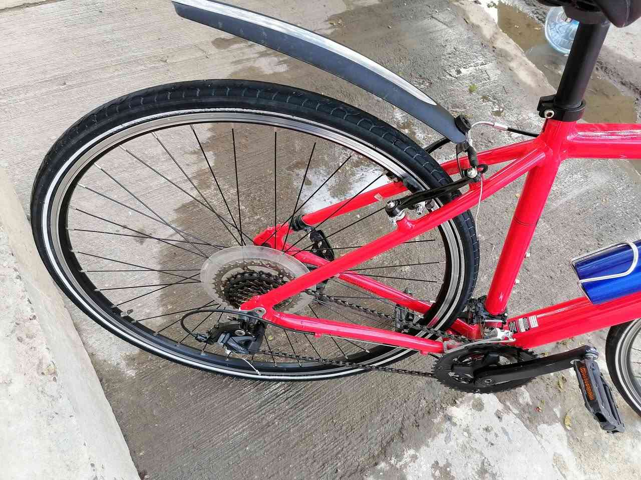 🔴🔴 دراجة الطرق السريعة
دراجة هوائية أمريكية 🇺🇸 USA من ماركة UNIVEGA C700

المواصفات :

المعدن المنيوم

الحجم 28

حجم الإطارات c700×28

حجم الفريم  M

سيستم مغير السرعات ميكروشيف ميزو

عدد السرعات 8X2

الوزن جدا جدا خفيف 

السعر  ١٦٠مكاني الدوره الاثورين ***********
