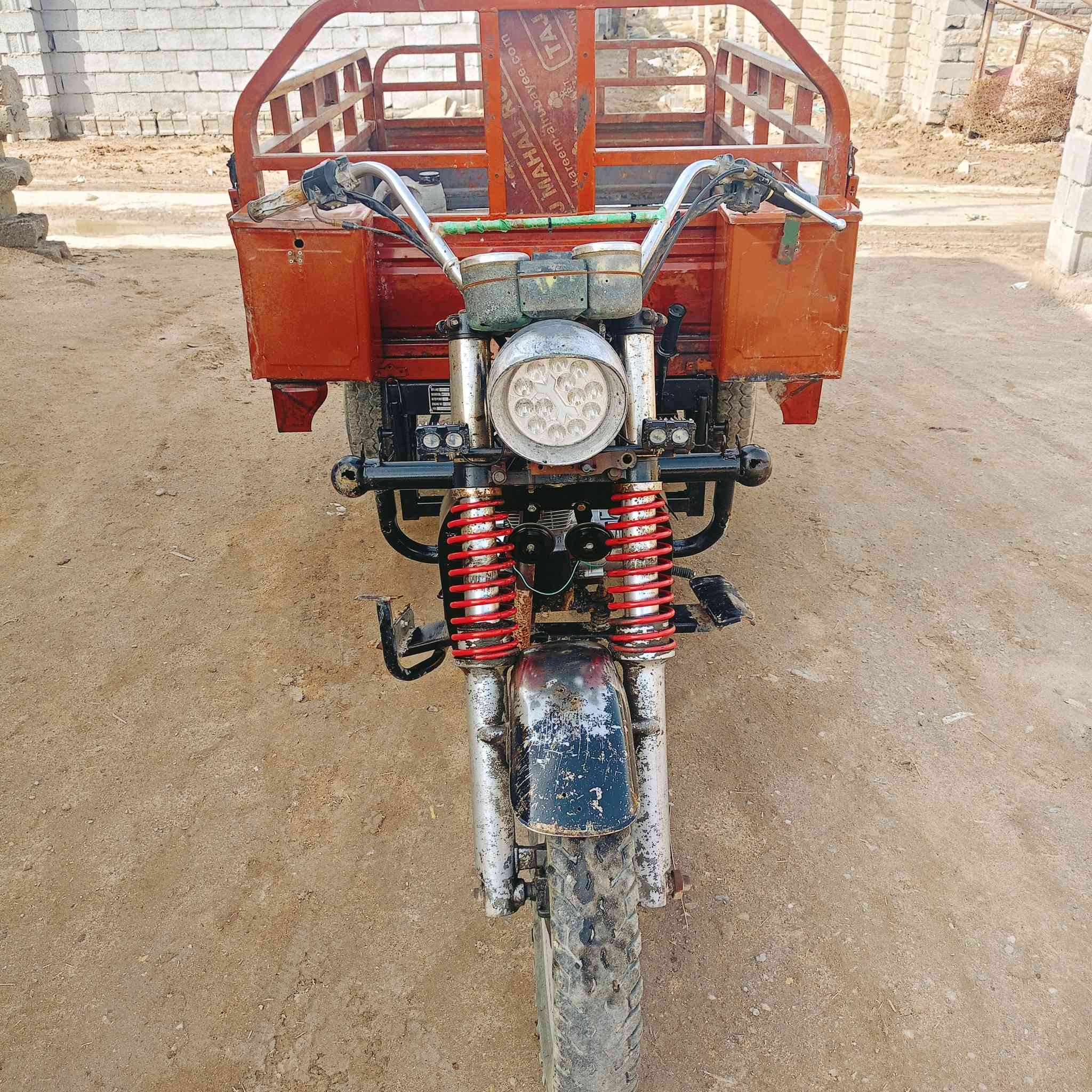 السلام عليكم ستوته جمره فحل موديل 2019اوراق جاهزه كهربائيات محرك نضيف مكينه نضيفه السعر خاص  المكان الدير رقمي ***********
