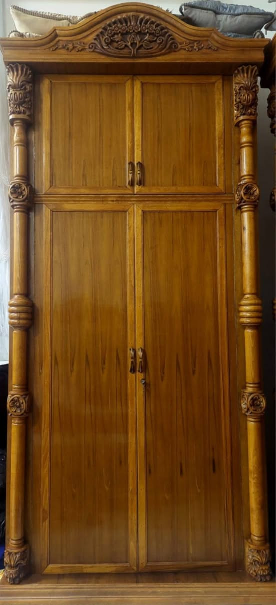 السلام عليكم عندي غرفه عراقية درجة اولى خشب صاج والأطراف كله خشب زان نضافة 100٪استخدام مصار خمس اشهر اشتريته ب٤ملايين واريدهه مليونين ونص وبيه مجال مكان بغداد الدوره  للاستفسار اكثر


**إذا كنت صاحب هذا الإعلان وتريد حذفه لأي سبب، رجاءا أرسل رسالة إلى الدعم الفني**