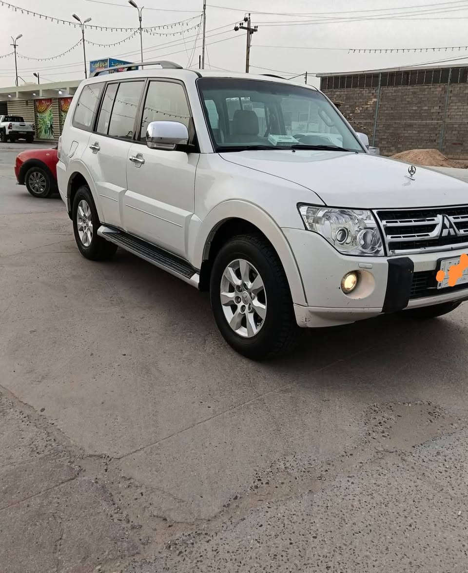 لسلام علیکم للاستفسار *********** للبيع باجیرو 2010 حبتور فول موصفات رقم بغداد ماشیه 150 سیاره جدیده کلش کیر مکینه حدادیه تخم تایر کله جديد السياره بیها صبغ باب خلفي فقط بدون دواخل والباقي مكفول سعر 115 قفل عنوان بغداد
