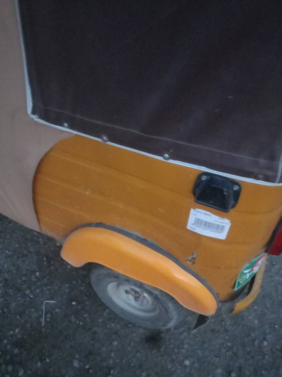 السلام عليكم تكتك موديل 18 شهر 6 تكتك كفلك تحويل وكفلك محرك تنقيص تبخير تكتك رقم  كربلاء مكاني بغداد اشعب الاتصال ***********
