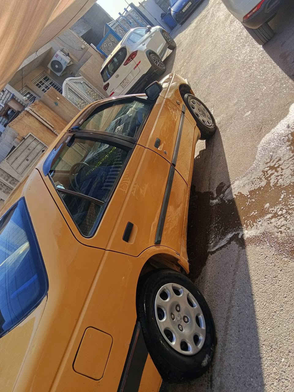 سلام عليكم مرخصة الادمن بيجو جي ال اكس موديل 2012 رقم بغداد انكليزي  باسمي مكينة جديد بدلتهة جاملغ خلفي معمره بارد ومكحلة صبغ بدون معجون مابيهة تعمير لا هلالات ولا دوس عل بلاد صدر امامي خلفي جديد تبريد شغالة مسويلهة ادامة كاملة نوزلات بلكات ايسي دسكات جدد فلنجات جديدة تخم تايرات جدد كلج جديد قمچي طبي صرف بانزين ماكو السعر 30
وبيهة مجال حك الجية 
مكاني بغداد /كرادة 
***********
