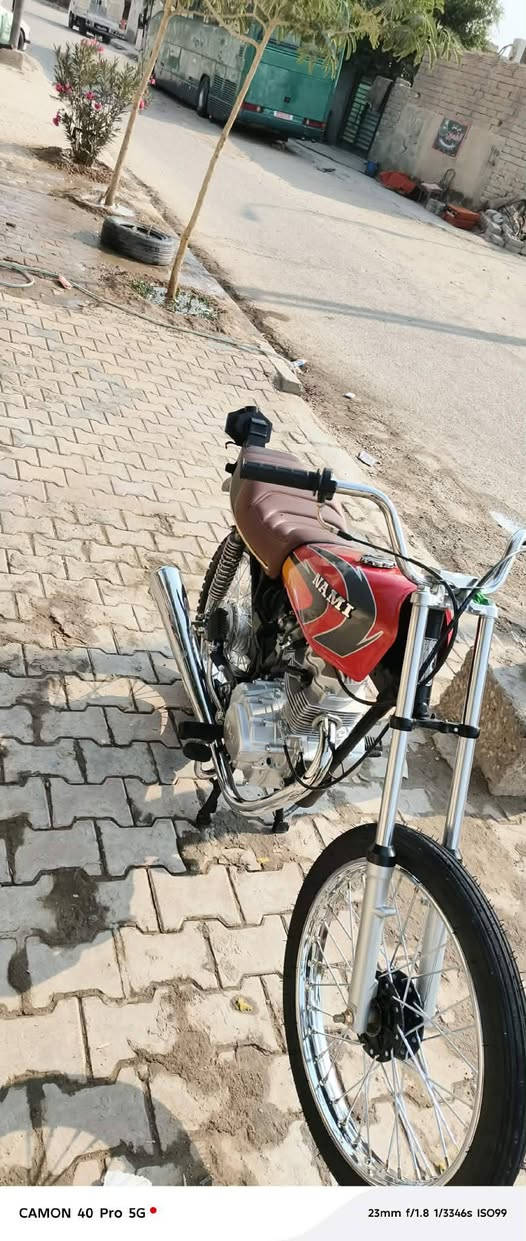 نامه اصلي شلامجه مديل 20وراق
مديل 20اوراق كامله 
تعميرته 26 برغي ماناقصه شوفت عينك 
مكينه ثاني تبديله دهن نصبه كلش حلوه 
سعر 900🔒🔒🔒
جبايش ناحيه المنار 
***********
يم محمد رائد
