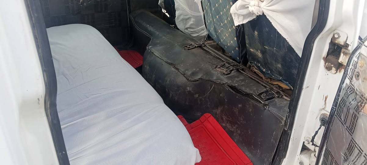 كيا حمل 2000للبيع  صبغ حزام بس رش بدون تصليح
ارقام دولي حصت كاز جاهزه علا اخر حبايه 

مكان السياره كركوك الحويجه//السعر 65 ***********
