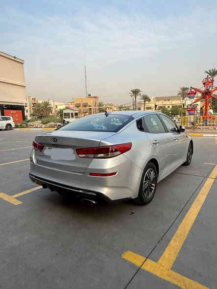 السلام وعليكم
للبيع 
كيا اوبتما2020
وارد امريكي
  ماشية 100الف
رقم اربيل الجديد
هزة وبراد جديدة 

مواصفات: 
ثلاث انظمة قيادة
سبورت ايكو نورمال  
تبريد مركزي منفصل
شاشة جبيرة 
بلوتوث USB AUX
تحكم استيرن
كروز سرعة 
قيادة ذاتية
منافذ طاقة 
وقوف ذاتي 
رادار
تحديد مسار 
ليد امامي
بكلايت ليد    
نقط عمياء 
كار بلي 
انارة ترحيب 

السيارة بيهة صبغ جاملغات خلفية
وقبغ جنطة وجاملغ امامي جهة سكن  
وشوية حافة البنيد بارد بدون دواخل 
بدون ايرباك بدون دواخل
محرك كير كهربائيات كلهن كفالة 
السيارة جاهزة وبدون نقص برغي
اي استفسار تعال خاص او اتصل 
***********
عنوان بغداد حي الخظراء
