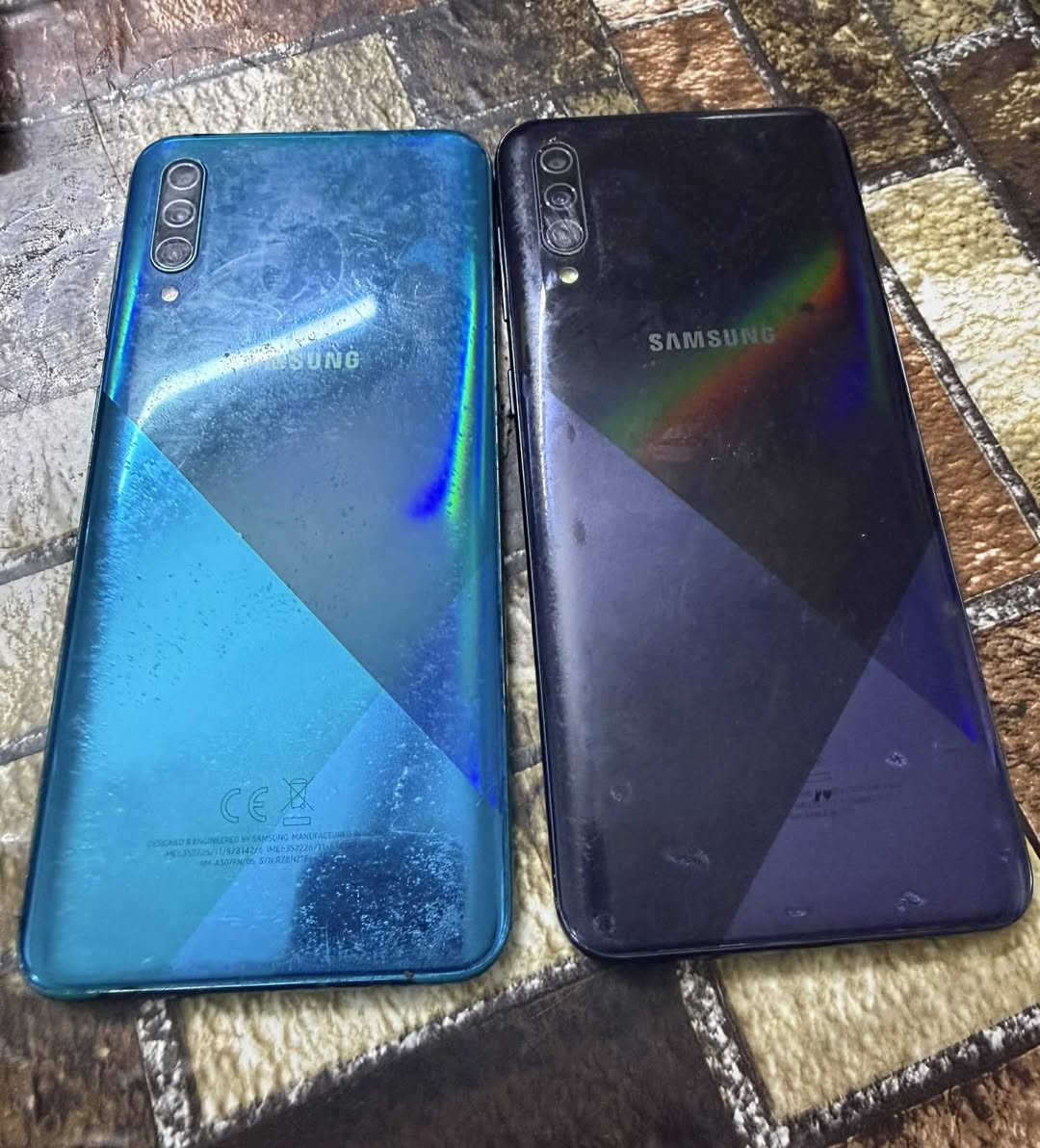 موبايل a30s
عدد ٢ 
يحتاجن شاشه


**إذا كنت صاحب هذا الإعلان وتريد حذفه لأي سبب، رجاءا أرسل رسالة إلى الدعم الفني**