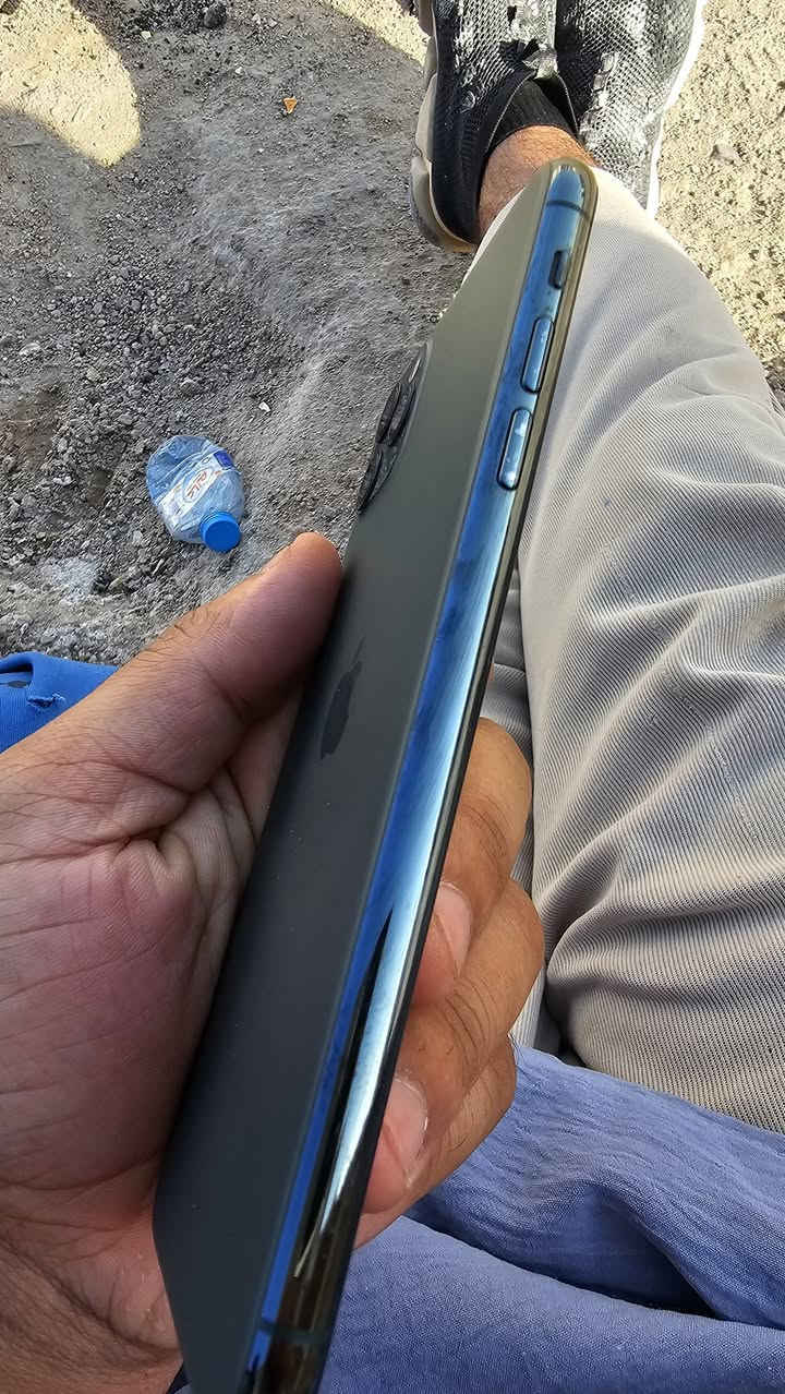 للبيع جهاز ايفون 11 برو ماكس
📱 الذاكرة: 256GB
⚡ الجهاز  مكفول كفاله 
مستبدل شاشه فقط شرط اصليه من ابل 
 بطاريه80   لتذكير. مراوس فقط فقط 

📍 العنوان: البصره –حي الاحرار 
📞 للاستفسار: ***********
