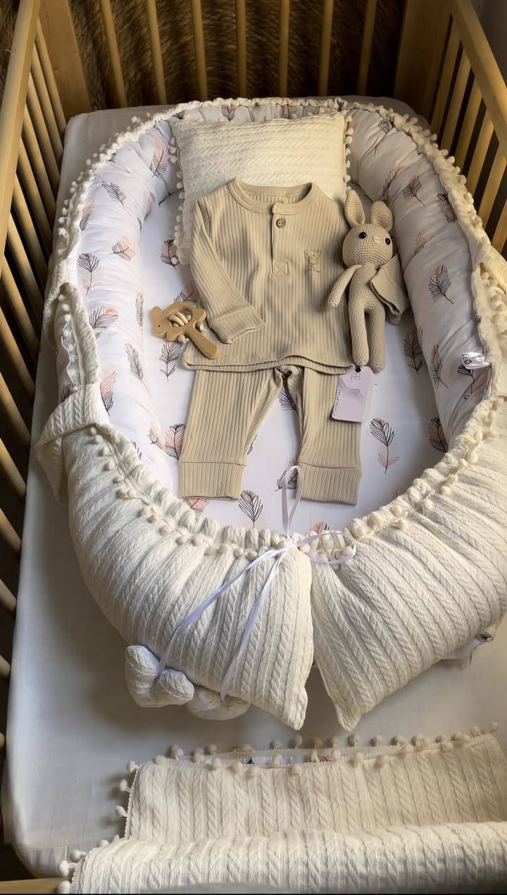 منام طفل للبيع استخدام قليل نظيف جداً وياه مخده وبطانيه وتول  وبيه سحاب ينفتح وينغسل بكل سهوله وينگلب عل وجهين  
سعر الشراء ٦٠ الف سعر البيع ٤٠ الف 
المكان اربيل


**إذا كنت صاحب هذا الإعلان وتريد حذفه لأي سبب، رجاءا أرسل رسالة إلى الدعم الفني**