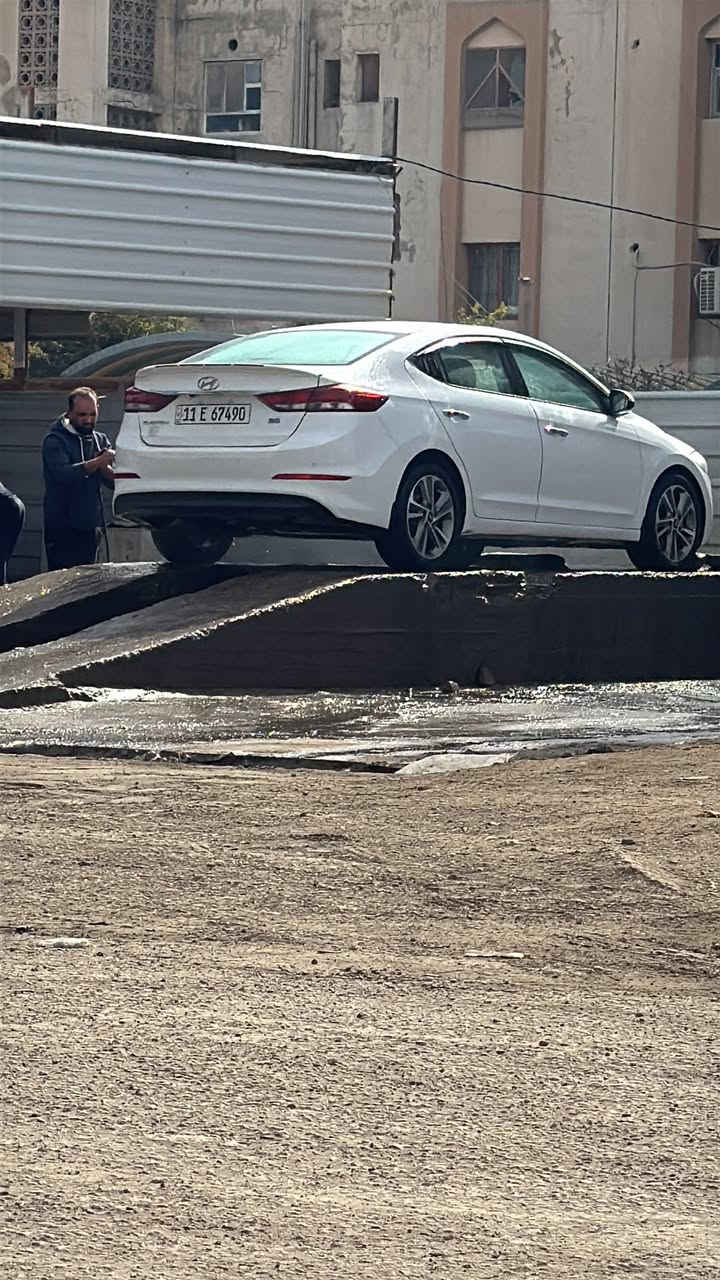 سلام عليكم 
النترا ٢٠١٧ وارد خليجي بيها طخه بلجنطه مثل مموضح بلسونار بدون دواخل عدا هايه مكفوله من الصبغ والدواخل صدر امامي خلفي امبدل جديد مكينه ممفتوحه كير قبل اسبوع بدلته جديد تخم تاير رقم بغداد ماشيه ١٤٠ الف كيلو مكاني بغداد المحموديه او اليرموك ***********متوفر واتساب
السعر 148
