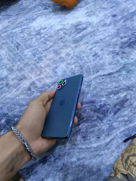 11 ابرو نضيف حيل 
ذاكره256
فقط بطاريه مبدل 100
شاشه شرط ابلادي مبدل 
فيس ايدي شغال
كامرات ٫صوت ٫ سيم 
كله مكفول 
سعر 225
***********
