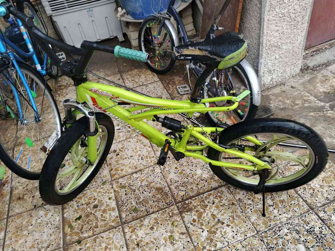بايسكل كامل اي نقص مابي
السعر ٤٠ وبي مجال


**إذا كنت صاحب هذا الإعلان وتريد حذفه لأي سبب، رجاءا أرسل رسالة إلى الدعم الفني**