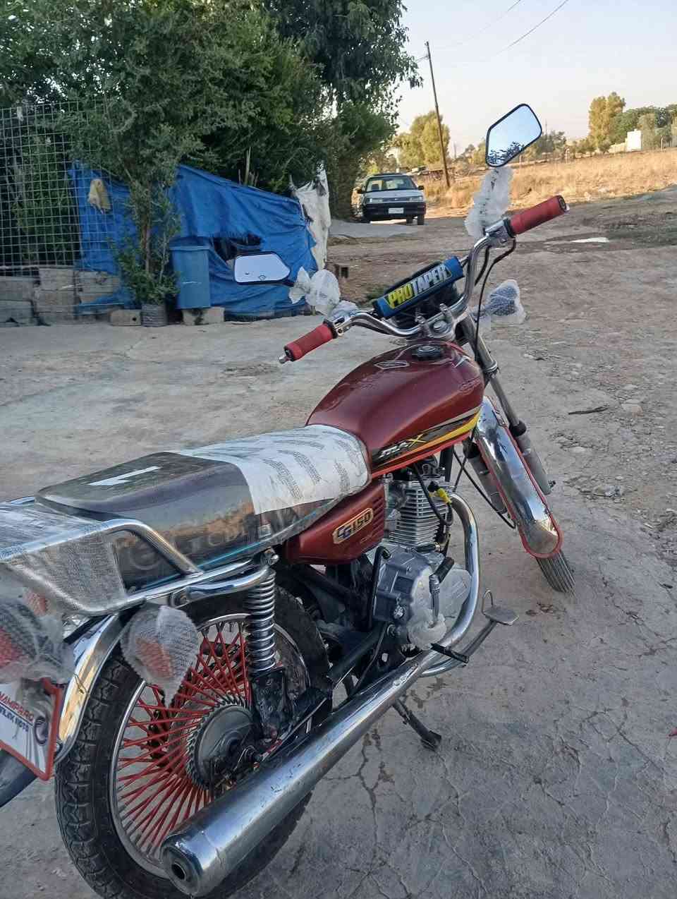 السلام عليكم للبيع نامي برو موديل 20 اوراق كهربيات كله شقاله دراجه كفاله عامه مابيه نقص لو برقي مكاني بين كلار وخانقين (صالح اغا )سعر 475 وبيه مجال شراي اتصل *********** او تعال خاص
