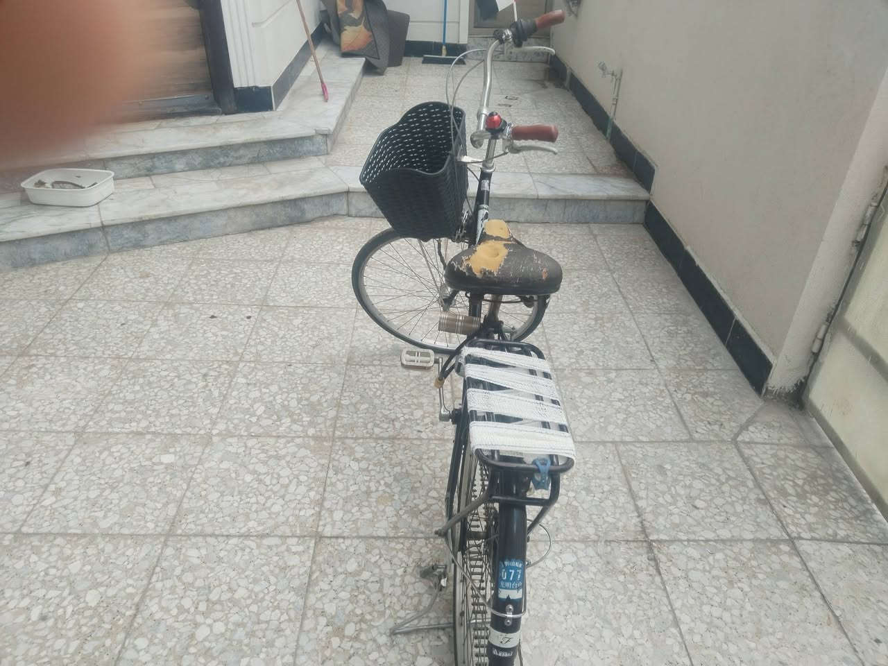 سلام عليك بايسكل البيعه 75
كلشي مابي مابدل برغي مابدل بايسكل بطه العنوان
بغداد الحسينيه جريخي رقم ***********
