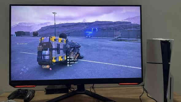 Samsung odysse g7
دقة الشاشة 4k
حجم الشاشة 32
144hz
بنل ips
 Hdmi 2.1
الشاشة نظافة 100% شخط مابيهة وحتى الوصل الشراء موجود 
اي استفسار : ***********
