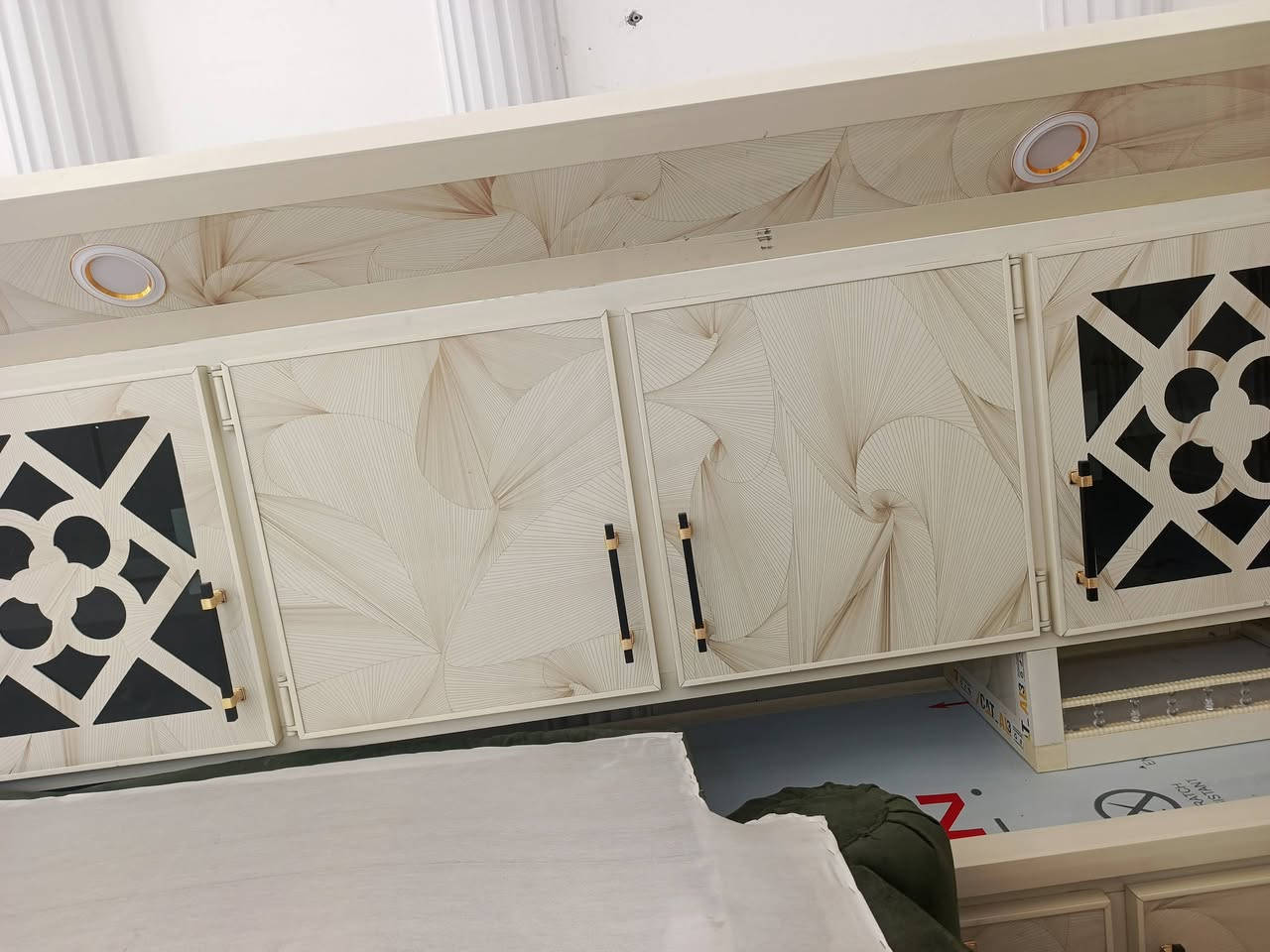 سعر الكاونتر ٤٠٠ وبي مجال للاستفسار تواصل خاص..


**إذا كنت صاحب هذا الإعلان وتريد حذفه لأي سبب، رجاءا أرسل رسالة إلى الدعم الفني**