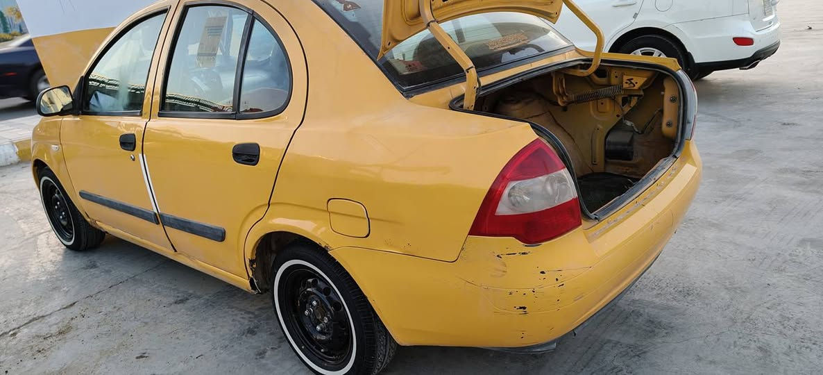 السلام عليكم طيبه 15سياره مكينه كي ريو التبريد جديد منضومه كمله بور جديد مشط جديد دينمو جديد عينه وصينيه جديد تخم تاير جديد خط ابيض عوزه فقط صدر دبلات وره جديدات سياره بيه جملع امامي مبدل جان بي طعجات وبدلته مامليوح منه شي من جوه خياسات شوفت عينك بطنه جديده مدوشمه ؤاضيه شاشه شدله وبيه معجون بلنيد قليل سعره 37وبيه مجال رقم واسط نكليزي بسمي تنتهي 27 تأخذ مصفره مروس  بيجوكون 2015 مامتواجد على رقم ***********
