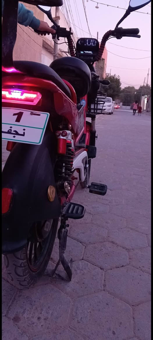 بايسكل شحن 
بيه عطلات تركته شهر ما طلعت بيه وگفن البطاريات
سعره 125 ألف 
رقم الهاتف ***********
رقم الواتساب ***********
