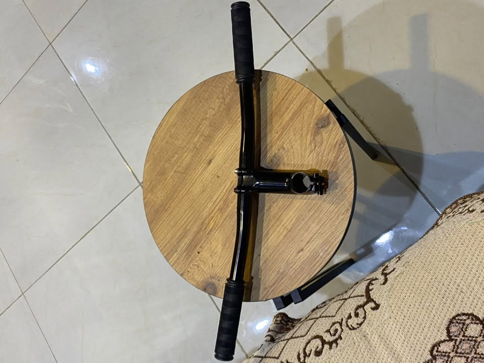 سلام عليكم
ستيرن عدل للبيع يرهم للجبلي او c700 

كامل وياه الركبه وقبضات ستيرن هم 

سعره 20 الف والتوصيل موجود هذا رقمي ***********
