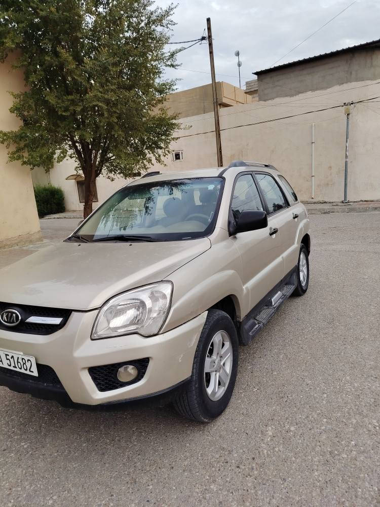 كياسبورتج للبيع موديل 2009 سنويه جديد هه زه جديد سياره كفاله عامه اي عيب مابي كير محرك شرط سعر 122ورقه مجال استفسار انتصل *********** كركوك, العراق
