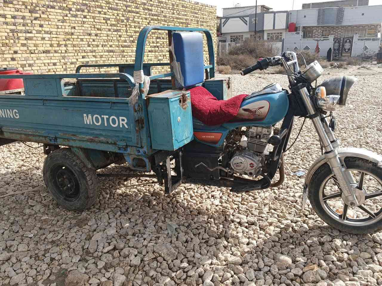 السلام عليكم حبايب ستوته للبيع موديل 17 مكينه 17 عايزه سلف وتفيلس
الستوته اوراق ستنساخ شاصي ملحوم ركبه تقويه لان اني اشتغل بيه ابيع مي اورو
ستوته بيهه نواقص يرادله ترتيب 
عنوان بابل سياحي قريت الساده 
***********
