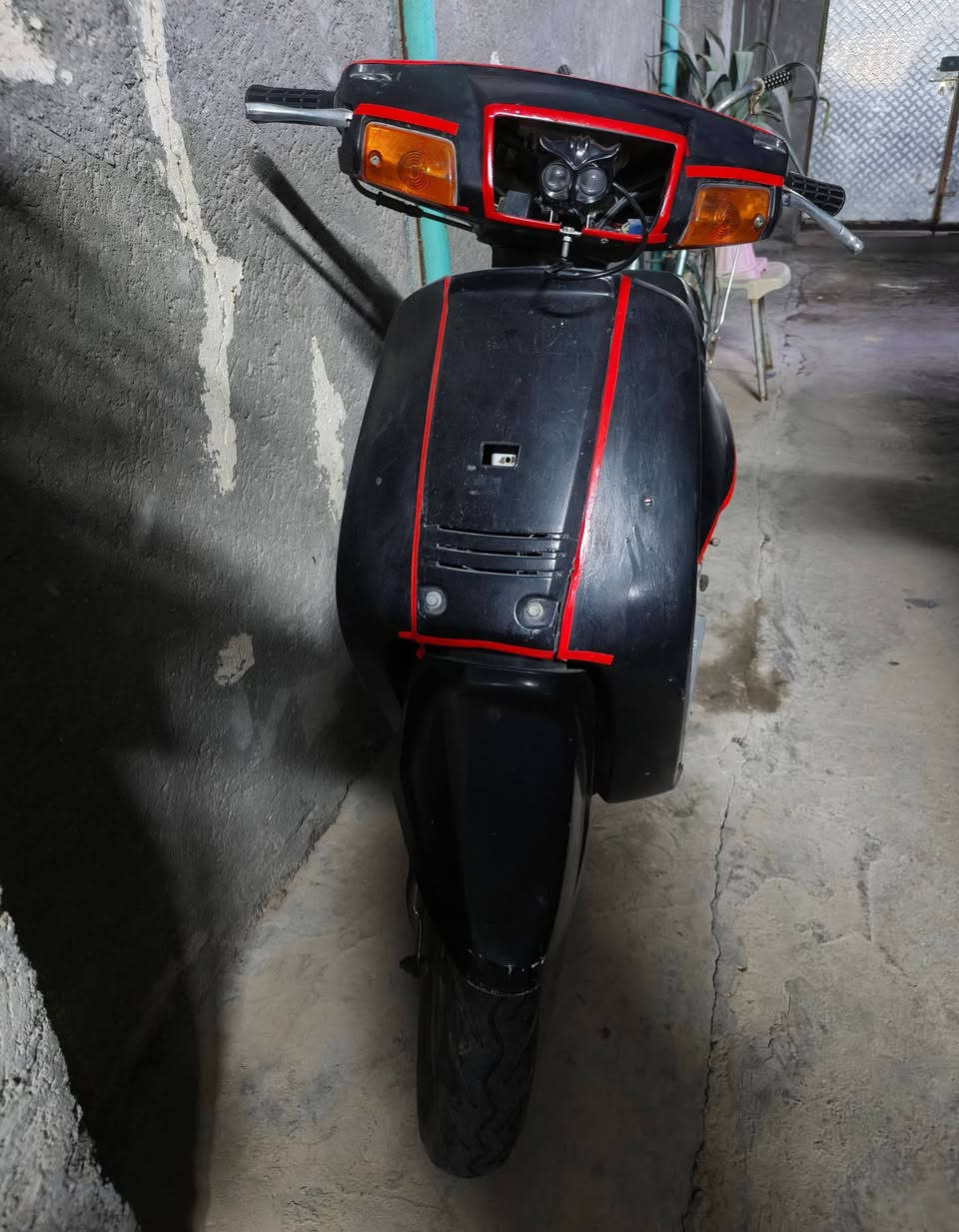 سلام عليكم  دراجه منت للبيع السعر 150وبيها مجال اي نقص ما بيها الدراجه المحرك ما مفتوح العنوان ديالى جديدة الشط 
الرقم ***********
