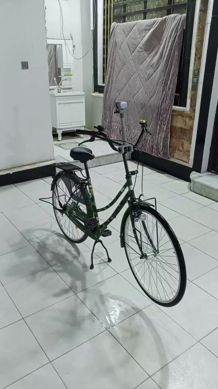 بدون اغراض ب 160 قفل الموديل 18 بايسكل ما ابي ولا شخط صار يومين من نزلته من كرار ابو نقش الرقم ***********
