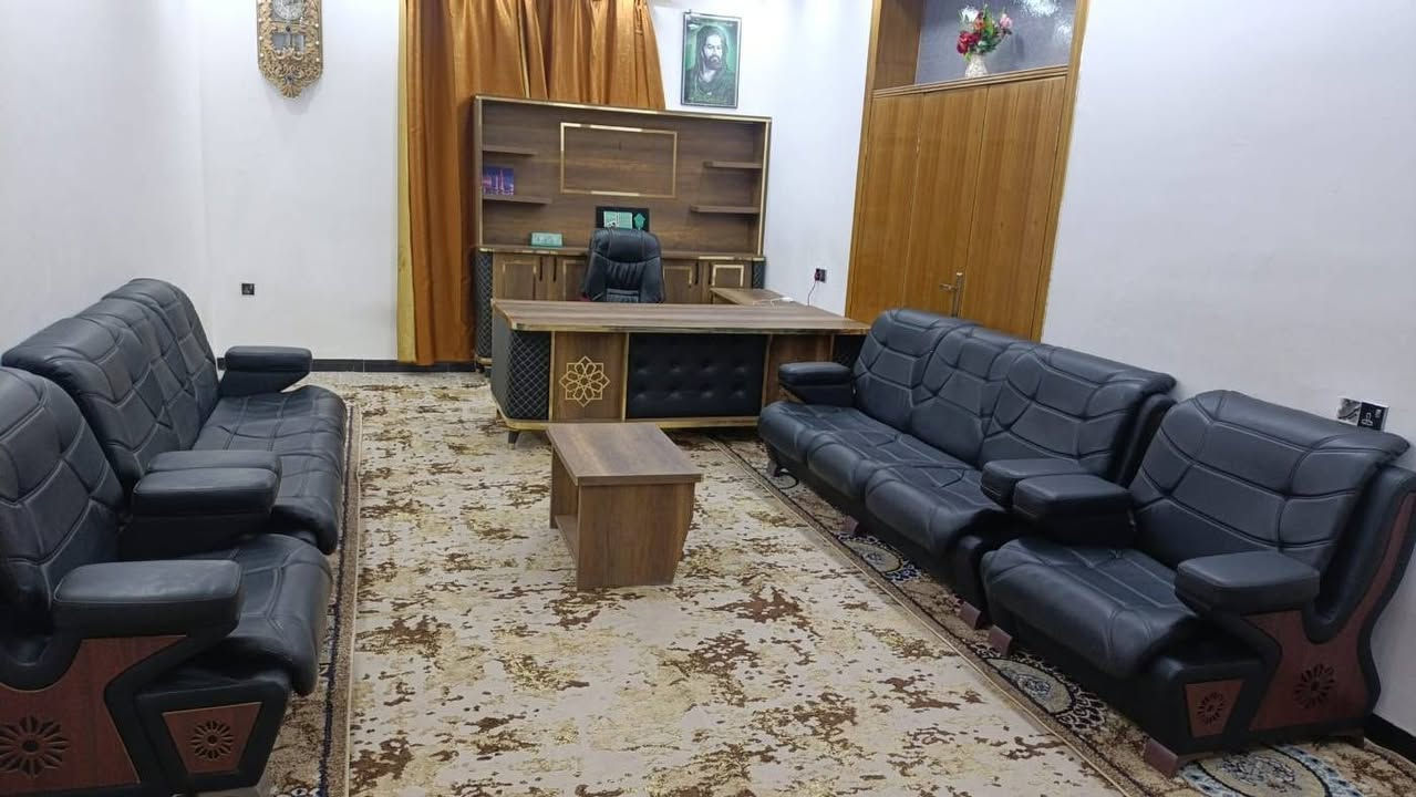 للبيع
اثاث مكتبي 8 مقاعد رئاسي
مع مكتب مكتب مترين ونص وباقي الملحقات
اثاث جديد استعمال قليل
كربلاء للاستفسار وللمزيد من المعلومات يرجى مراسله الصفحه


**إذا كنت صاحب هذا الإعلان وتريد حذفه لأي سبب، رجاءا أرسل رسالة إلى الدعم الفني**