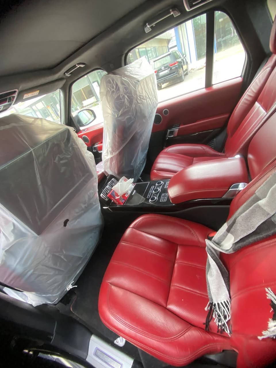 للبيع او مراوس
رانج روفر ڤوك 2016
السياره vip احمر الملكي 
موديل 2016 مكفوله اوتوبايكرافي وكالة سردار
 محرك V8سوبر جارج
دوسات شفط بيبان شفط جنطه كهرباء بانورما + قماره شامواه 
3شاشات DVD 
بصمات 5 خمس كامرات
النجف الأشرف عنواني


**إذا كنت صاحب هذا الإعلان وتريد حذفه لأي سبب، رجاءا أرسل رسالة إلى الدعم الفني**