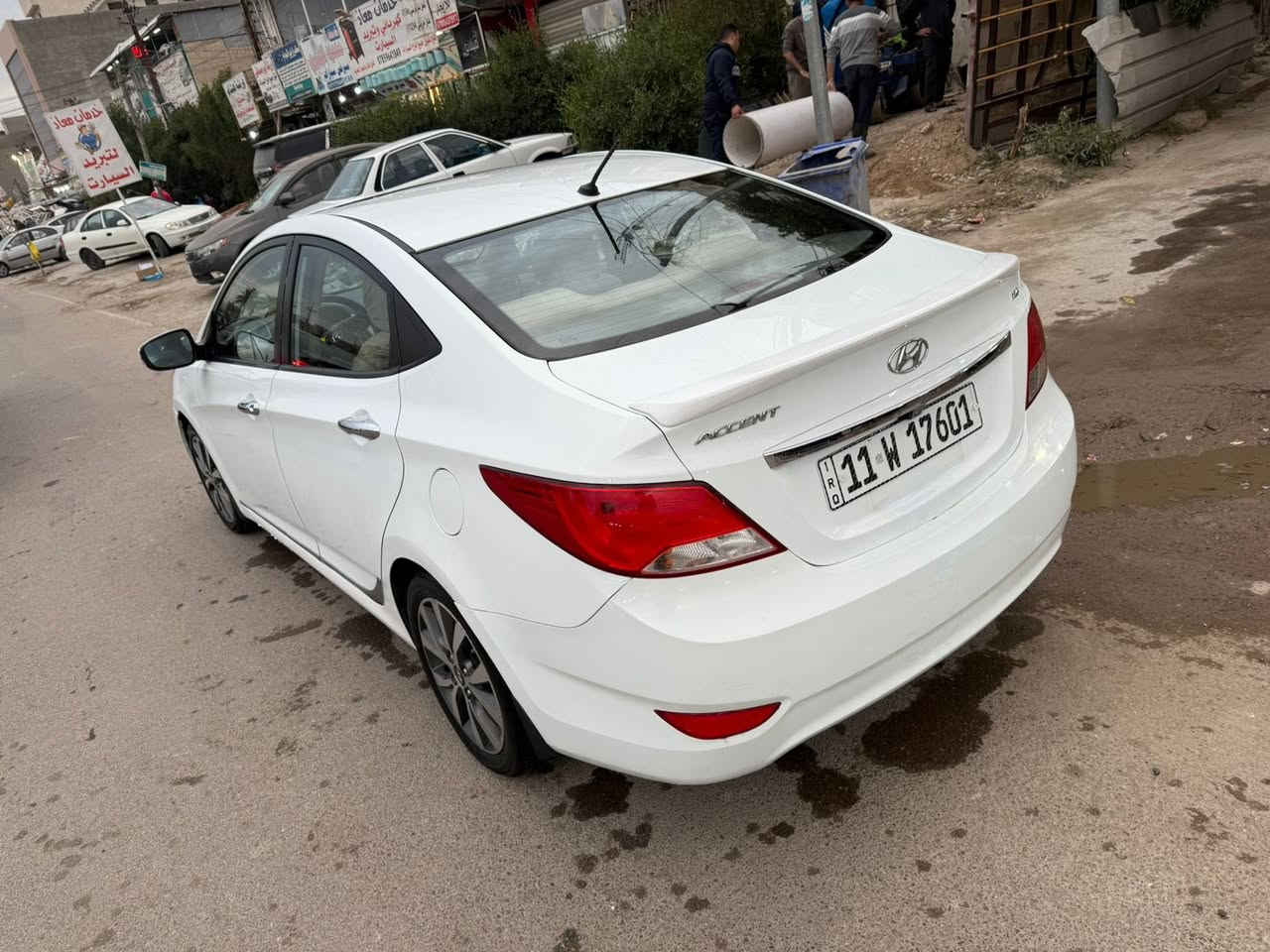 للبيع اكسنت خليجي موديل (2016) محرك دوش (1600) ماشيه (123) ألف كيلو متر  فول مواصفات  رقم بغداد جديد بسمي مكفوله فقط شبر بالباب الخلفي صبغ ومكانات بادر كما موضح بالسونار مرفق مع الصور سيارة جاهزه مابيها أي نقص تبريد محرك كير تايرات صدر كلها جيد جداً / العنوان/بغدادالعامرية /شارع العمل الشعبي /السعر (115$)ورقة وبيها مجال الاتصال عالرقم او وتساب فقط رجاءً مامتواجد عالفيس (***********)
